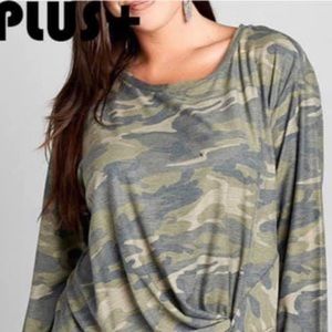 ***SOLD*** Camo Print Knot Hem Top 3XL NEW